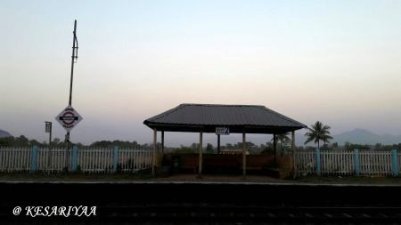 Mangaon railway station - you feel like you are in a wonderland!